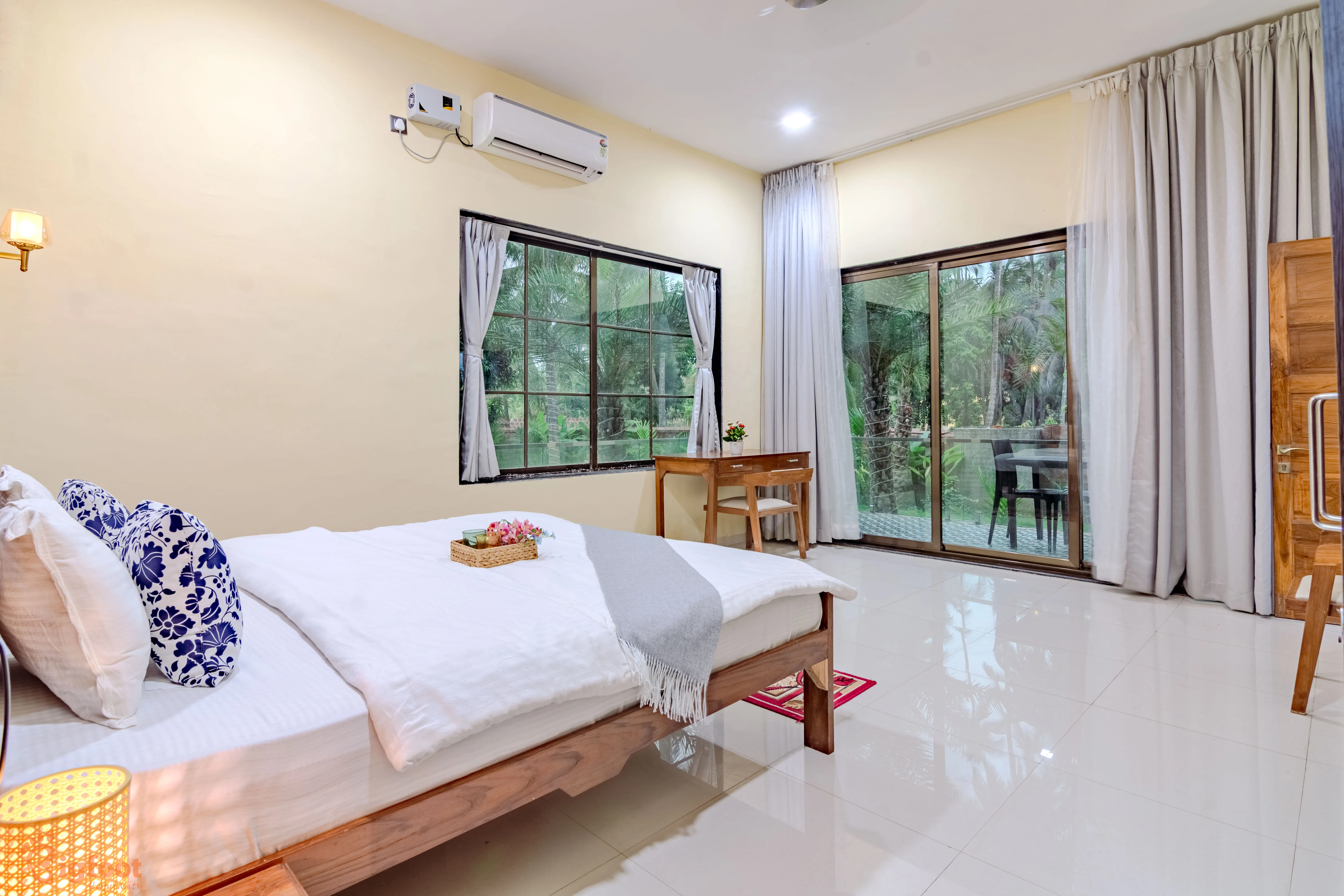 Super Deluxe Room private balcony